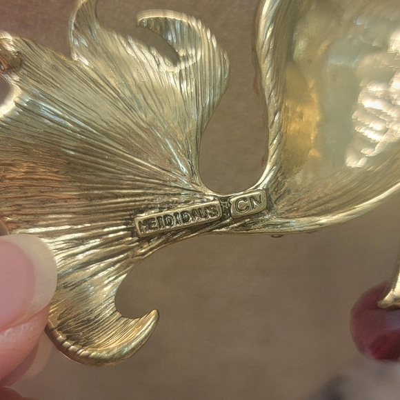 Heidi Daus Lucky Koi Fish inlaid Red Shiny Rhinestone‎ Enamel Necklace - Picture 9 of 10